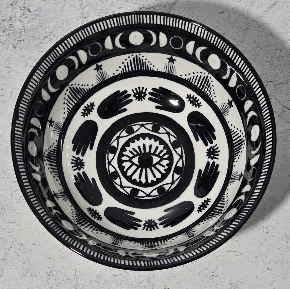 NWT PRIMA DESIGNS Black and White Cream Celestial Pattern Evil Eye Bowl